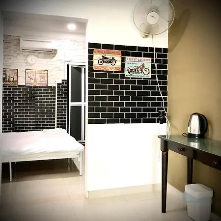 Triang Homestay 2 Kampong Kerayong Exterior photo