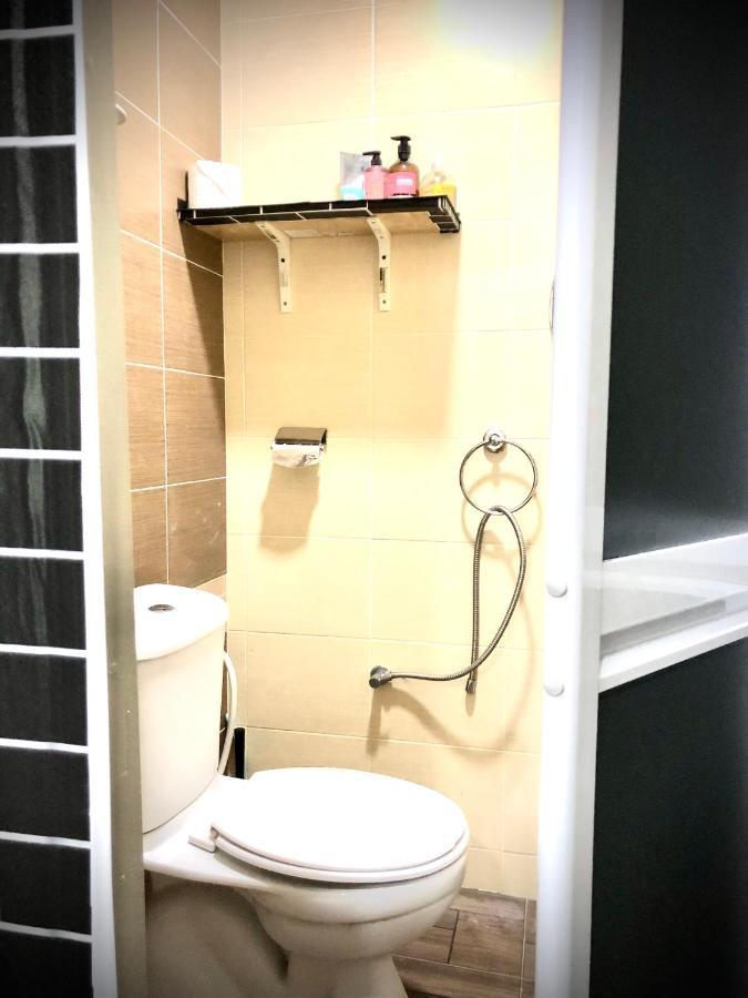 Apartment Triang 2 Kampong Kerayong